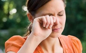 Mi se zbate ochiul – ce înseamnă acest lucru?